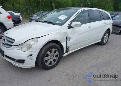 2007 Mercedes-Benz R 350 4Matic z USA, uszkodzony, nr VIN 4JGCB65E47A053217